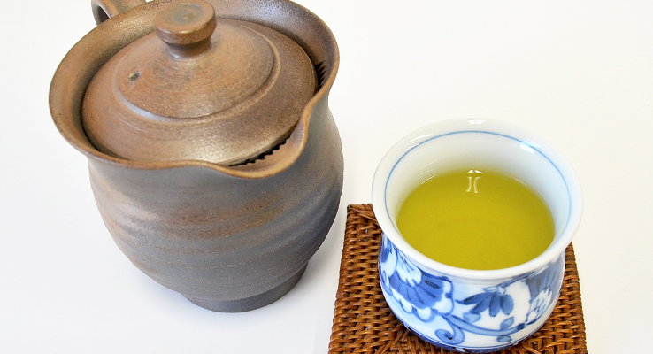 prepare_tea_with_teapot