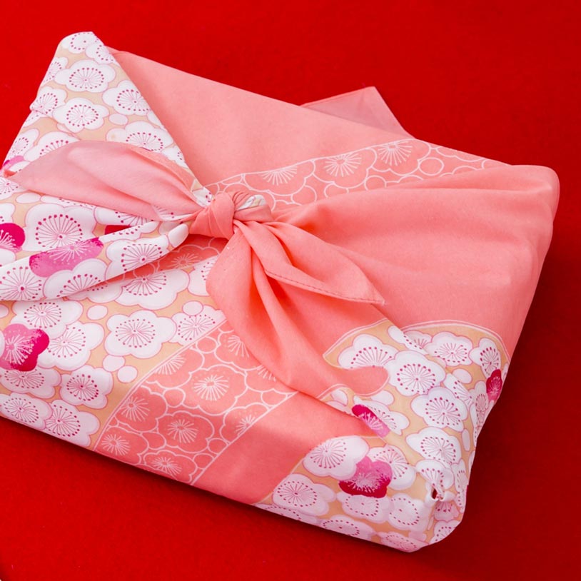 How To Tie a Furoshiki Wrap (Or Scarf!) into a Bag — Reusable Nation