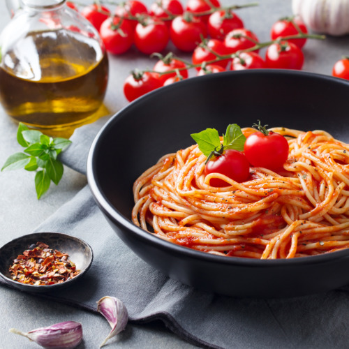 Black Garlic in Tomato Pasta